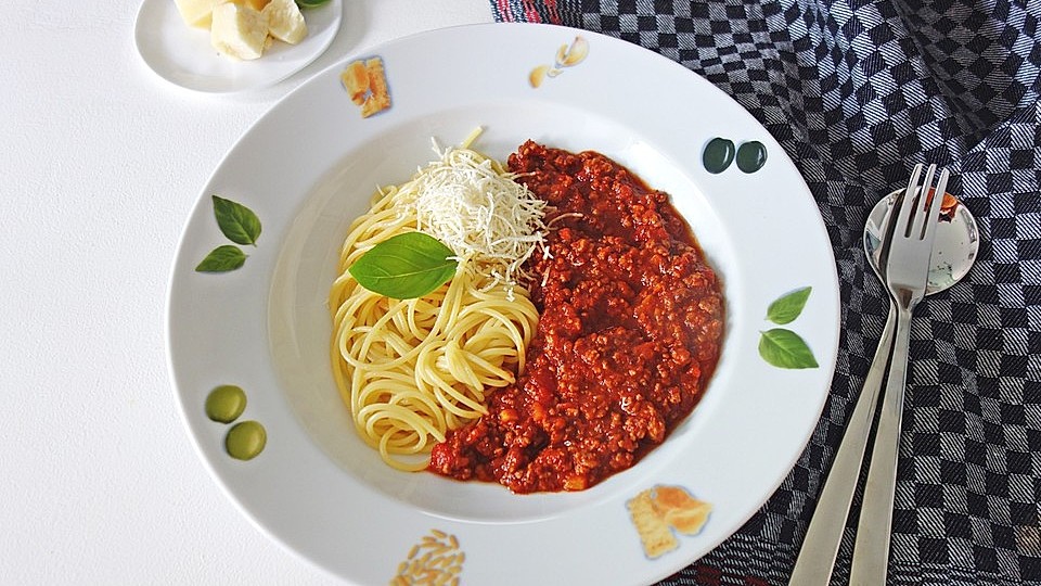 Bolognese auf klassische Art von Chefkoch-Video| Chefkoch