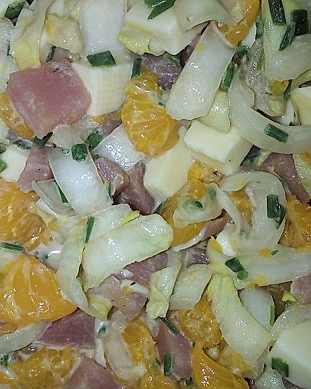 Chicoreesalat mit Schinken und Käse