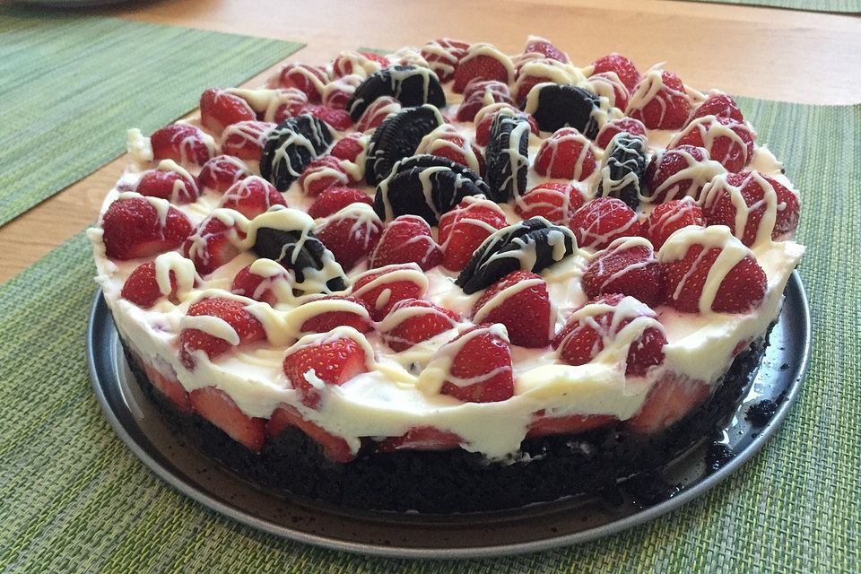 Oreo-Erdbeer-Cheesecake