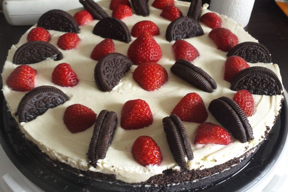 Oreo-Erdbeer-Cheesecake