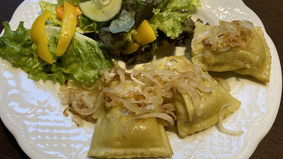 Geschmälzte Maultaschen - mit fast geschmolzenen Zwiebeln von Abacusteam
