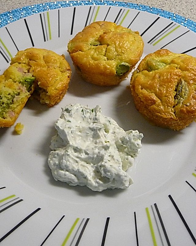 Grüner Spargel-Muffins mit Petersilien-Dip