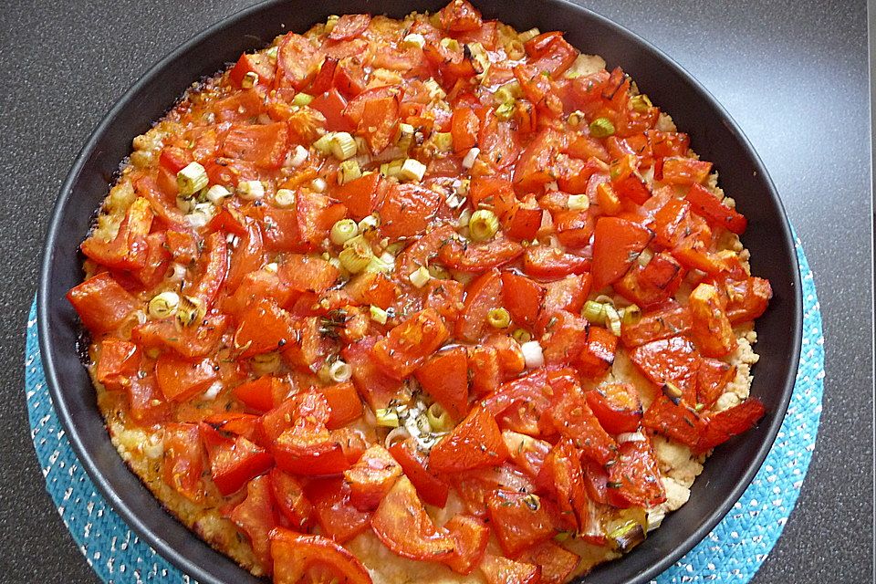 Tomaten-Quiche mit Käsekruste