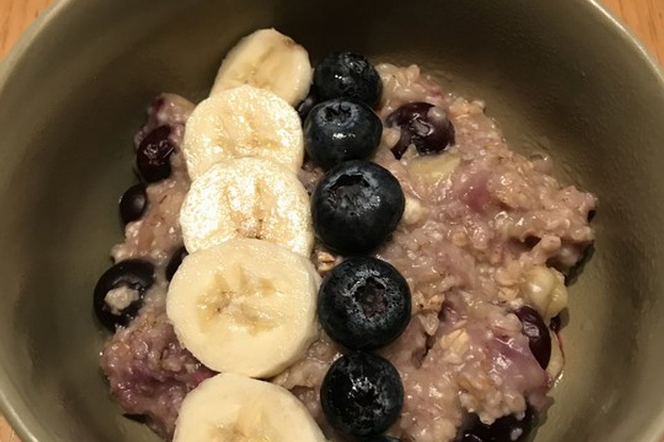 Banana Berry Porridge