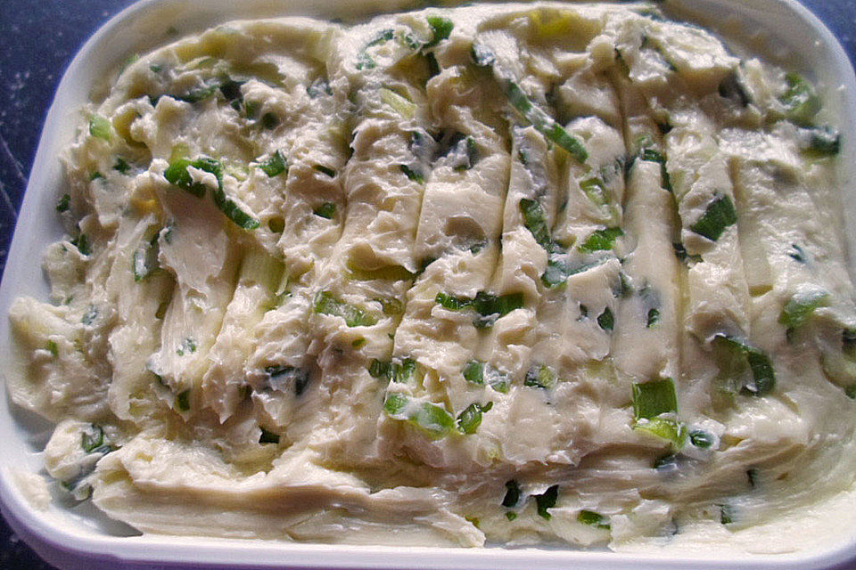 Frühlingszwiebel-Butter