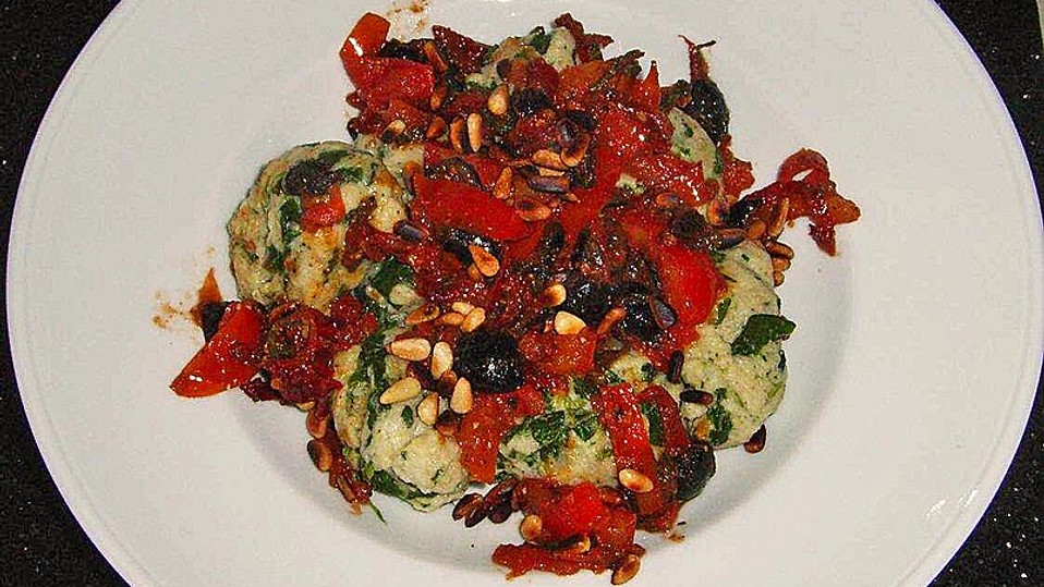 Spinat-Käseknödel mit Salbeischmelze von ftflomi