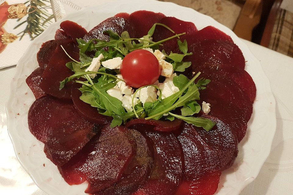 Rote Bete Carpaccio mit Rucola