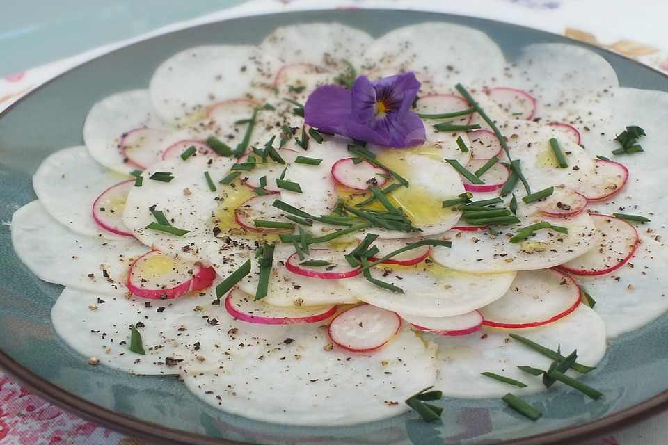 Mairübchen-Carpaccio