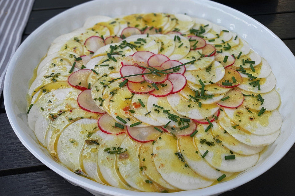 Mairübchen-Carpaccio