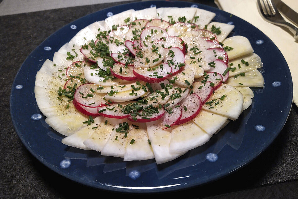 Mairübchen-Carpaccio