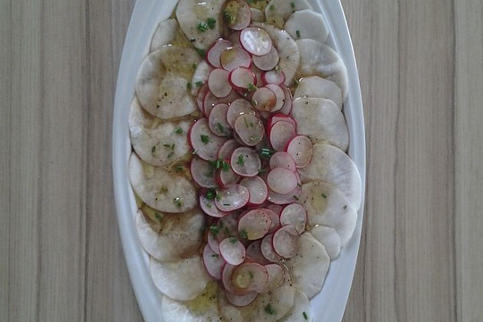 Mairübchen-Carpaccio