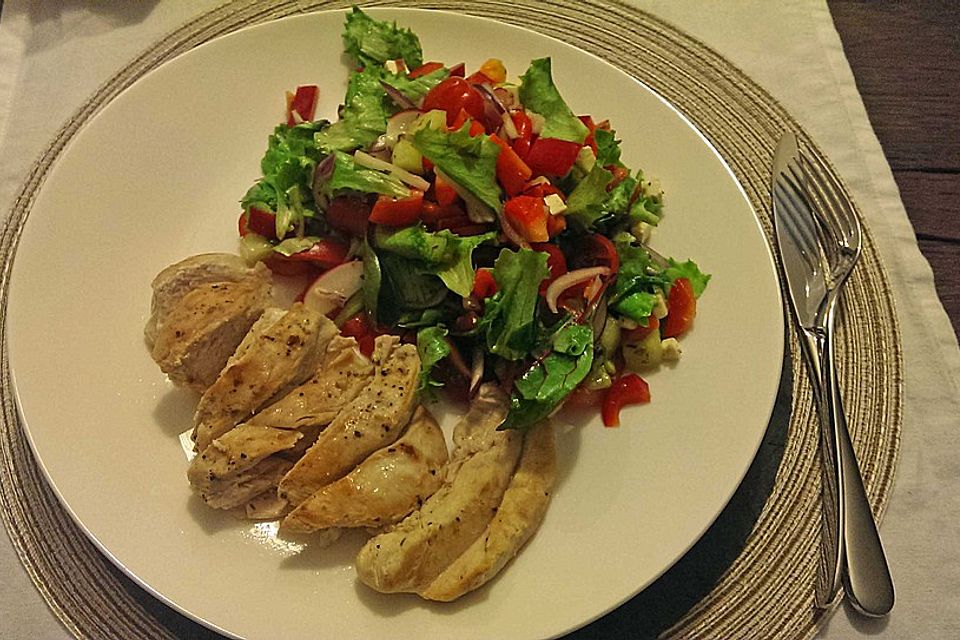 Bauernsalat mit Hähnchenbrustfilet