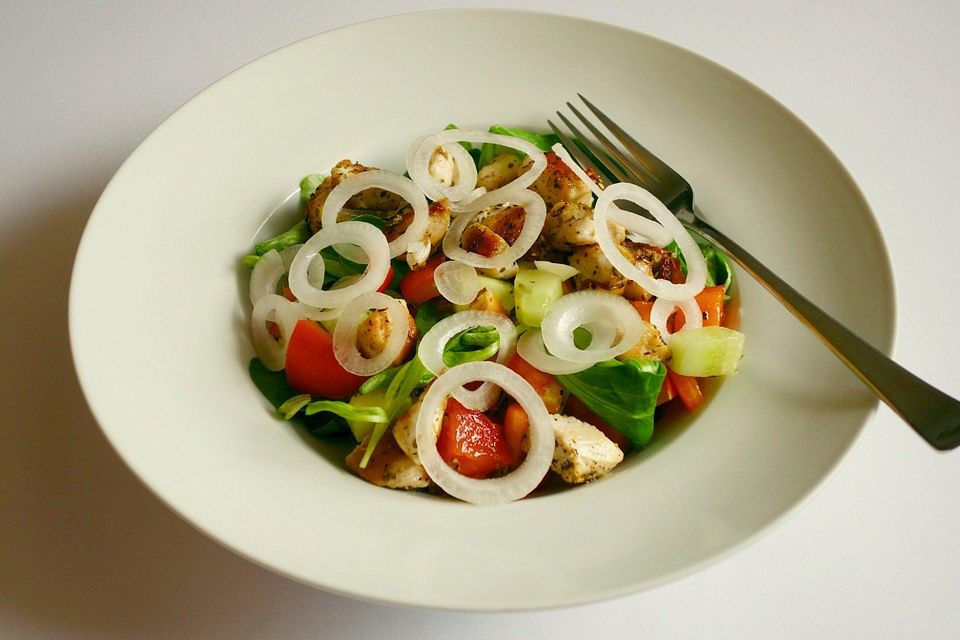 Bauernsalat mit Hähnchenbrustfilet