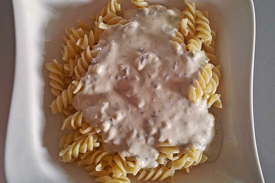 Gorgonzola-Sahne-Sauce mit Spirellis