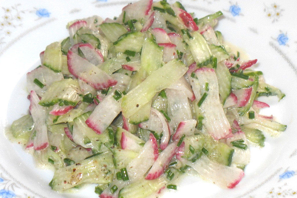 Rettichsalat mit Gurken