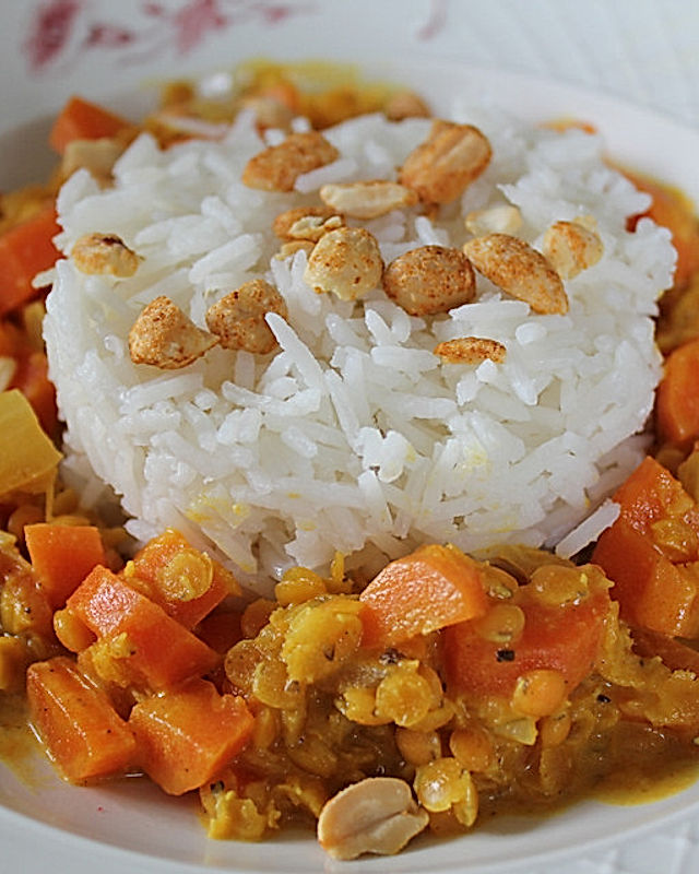 Einfaches Linsencurry mit Lachs und Reis