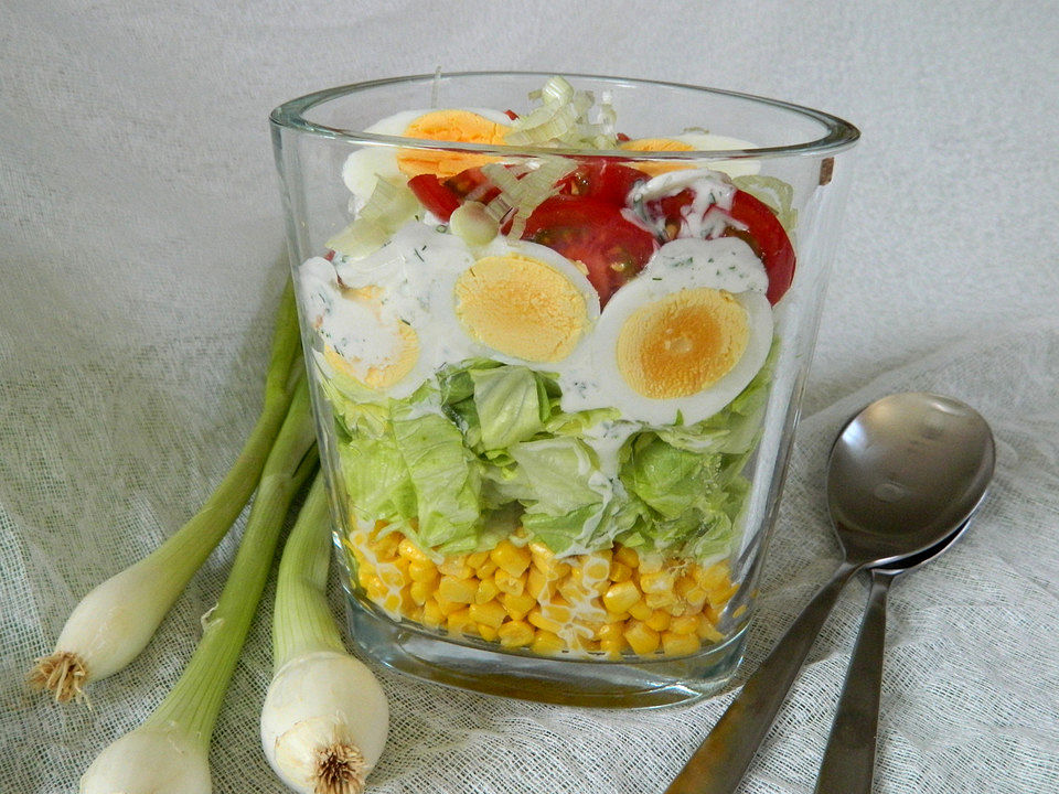 Schichtsalat mit Joghurtdressing von Charly483| Chefkoch