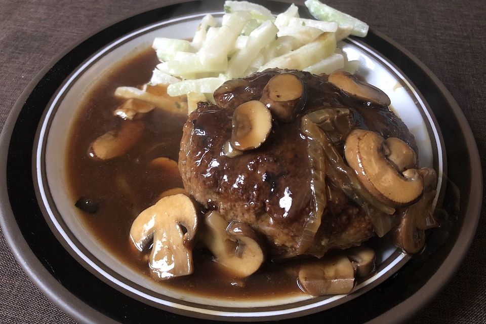 Amerikanische Salisbury Steaks mit brauner Sauce