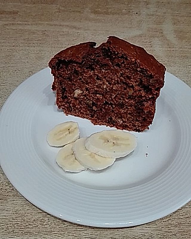 Veganes Bananenbrot mit Schokolade und Nüssen