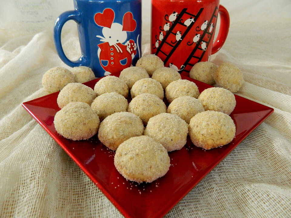 Butter-Mandel Kugeln von _Sladkaja_| Chefkoch Butter-Mandel Kugeln von _Sladkaja_| Chefkoch