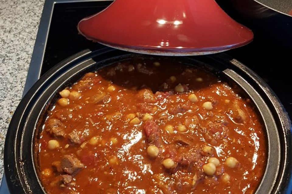 Lamm-Tajine mit Aprikosen und Rosinen