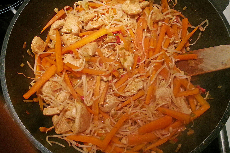 Wok-Hähnchen-Pfanne