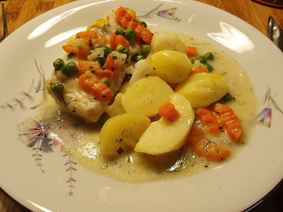 Gemüse-Fisch-Auflauf mit Zitronensauce von Schnibbeldillderich| Chefkoch
