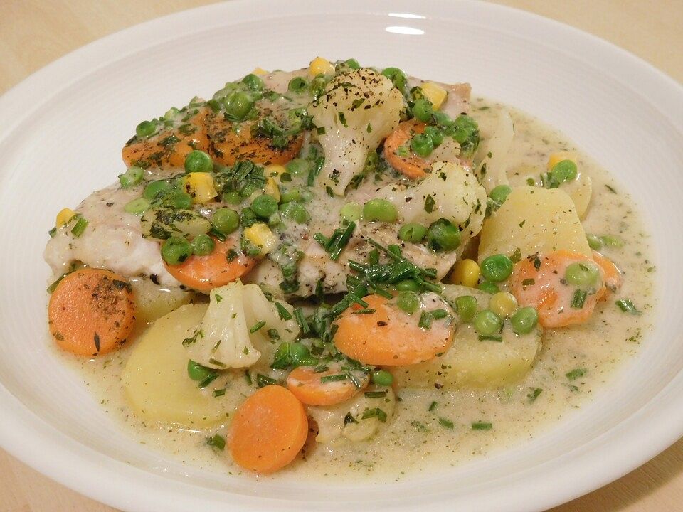 Gemüse-Fisch-Auflauf mit Zitronensauce von Schnibbeldillderich| Chefkoch