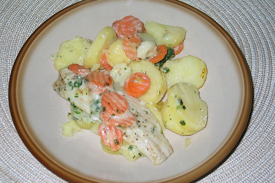 Gemüse-Fisch-Auflauf mit Zitronensauce