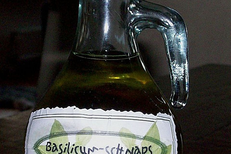 Basilikum - Schnaps