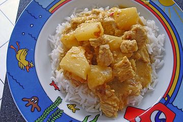 Putengeschnetzeltes mit Curry, Ananas und Bananen