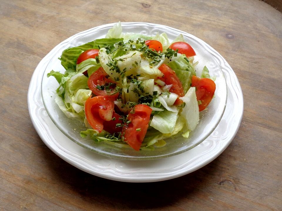 Haselnussöl-Dattelessig-Dressing für Blattsalate von Petra-AV| Chefkoch