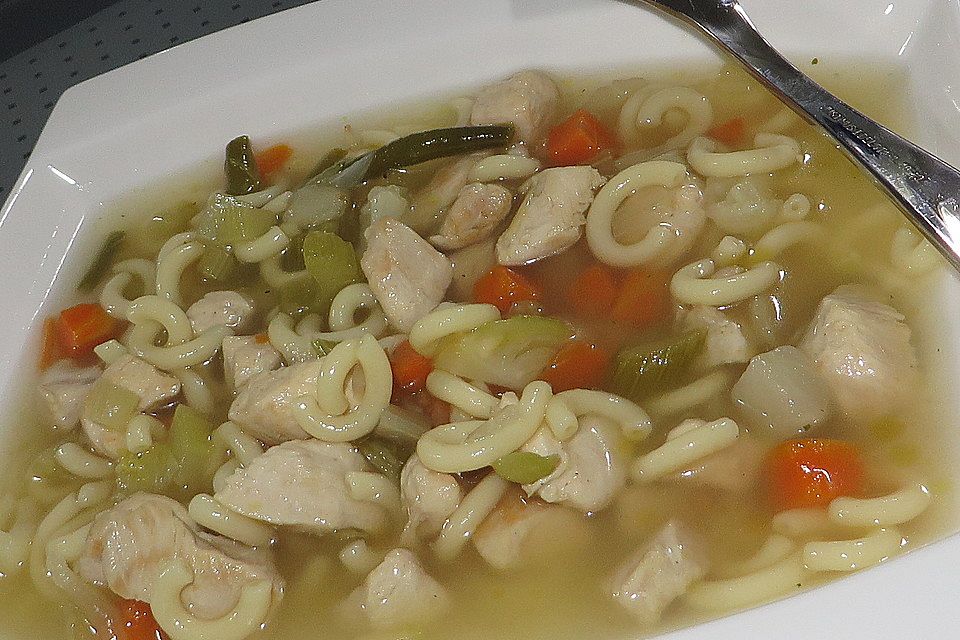 Hühnersuppe