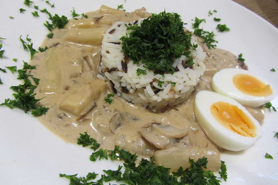 Spargelragout mit Champignons