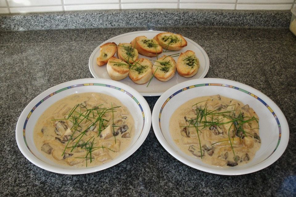 Spargelragout mit Champignons