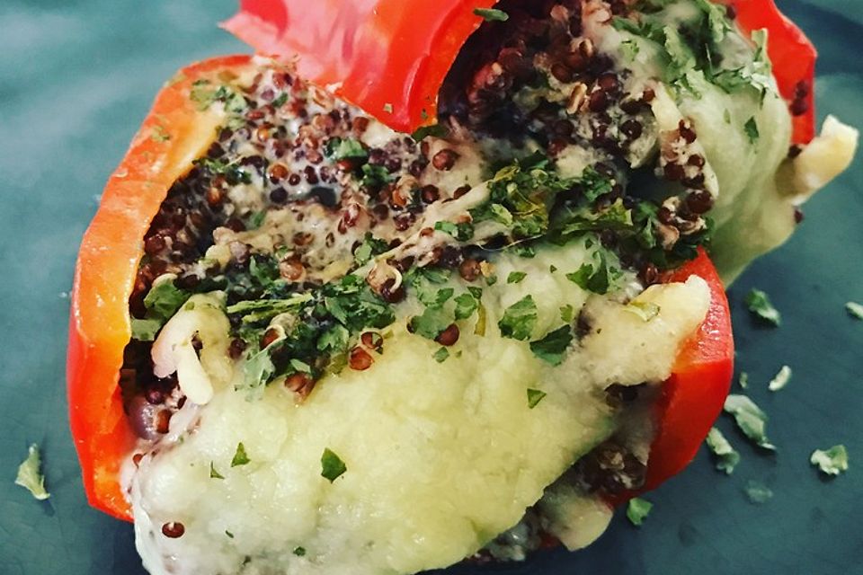 Gefüllte Paprika mit Quinoa