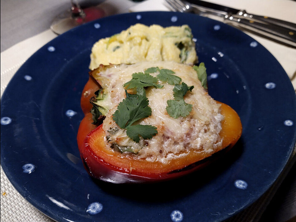 Gefüllte Paprika mit Quinoa von vonAnisbisZwiebel| Chefkoch