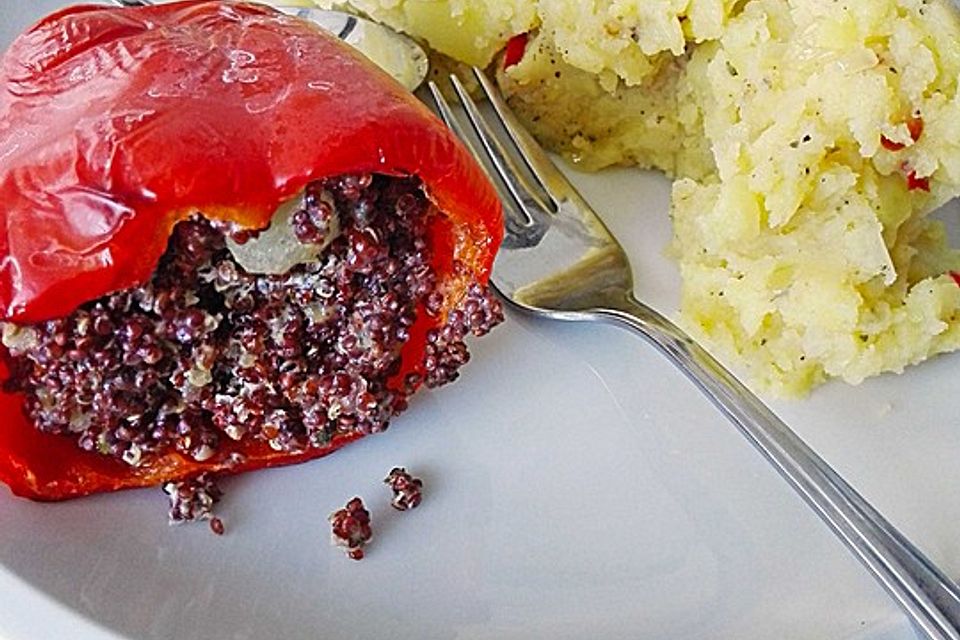 Gefüllte Paprika mit Quinoa