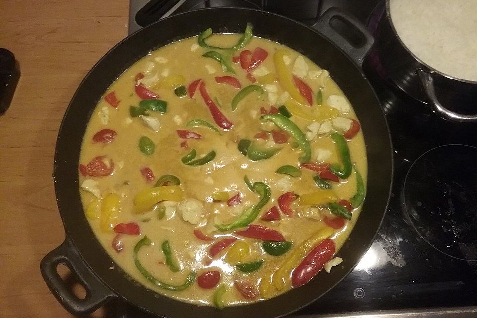 Super schnelles grünes Hühnercurry