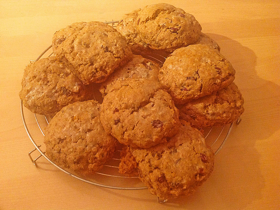 Vollkorn-Scones mit Orangenschale und Rosinen von mafrmt00| Chefkoch