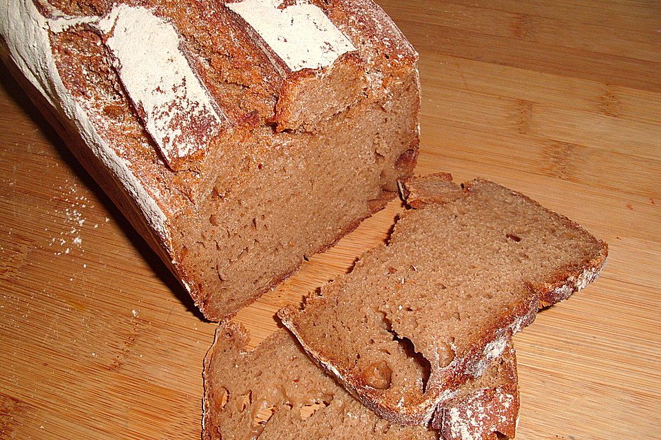 Reines Roggenbrot mit Sauerteig