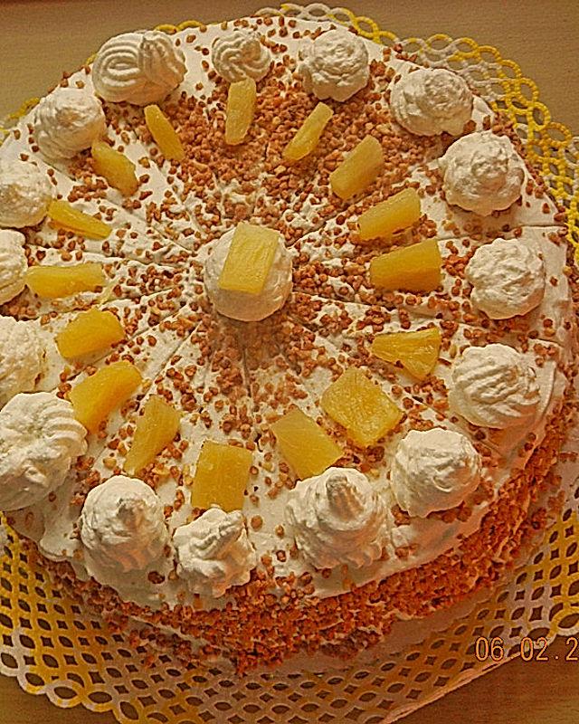 Ananas-Mandel-Torte
