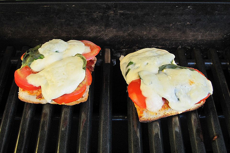 Smokeys Low-Carb Toast Mozzarella