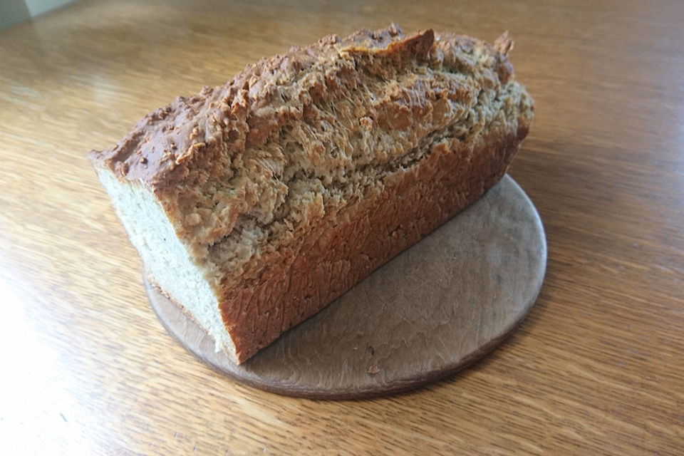 Joghurtbrot mit Haferflocken