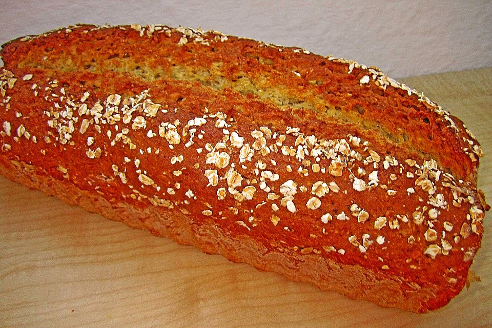 Joghurtbrot mit Haferflocken