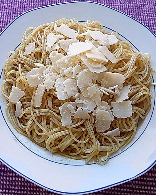 Pasta mit Kürbiskernöl und Grana Padano