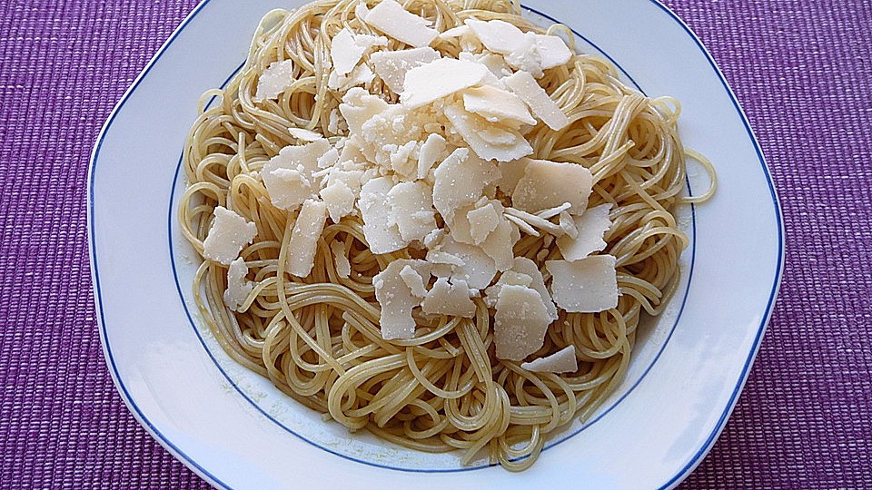 Pasta mit Kürbiskernöl und Grana Padano von Koklöppel| Chefkoch