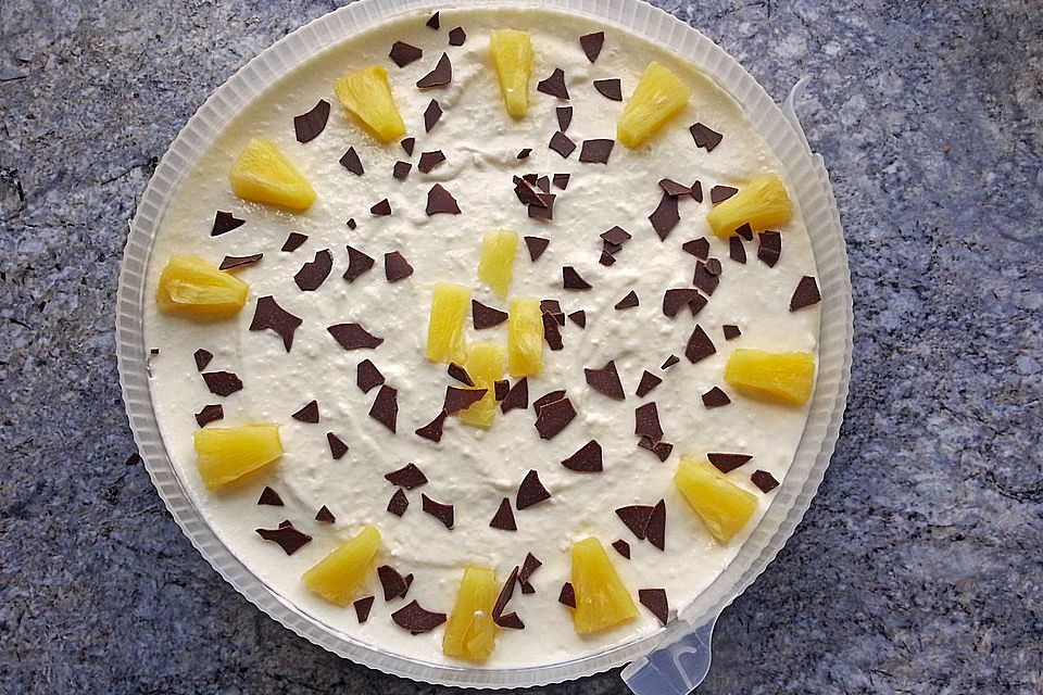 Quark-Schmand-Torte mit Ananas