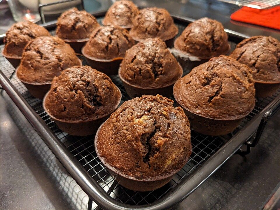 Schoko-Erdnuss Muffins von molleschaf| Chefkoch