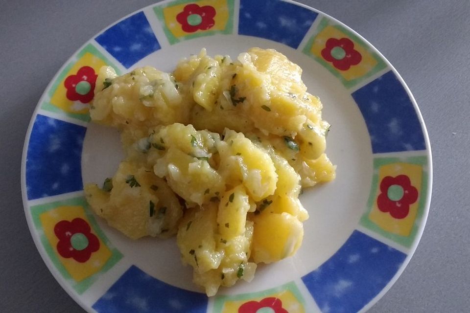 Kartoffelsalat mit veganem Mayo-Dressing